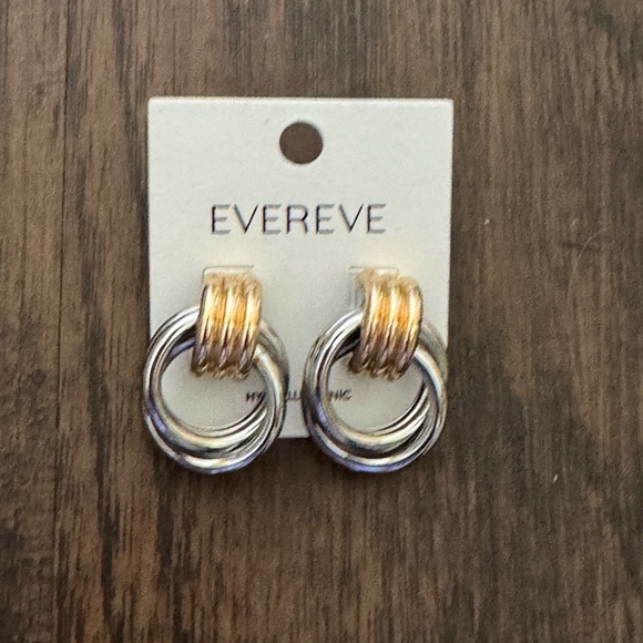 Evereve Vesta knocker Gold and Silver Tone Hoop Earrings - Picture 4 of 11